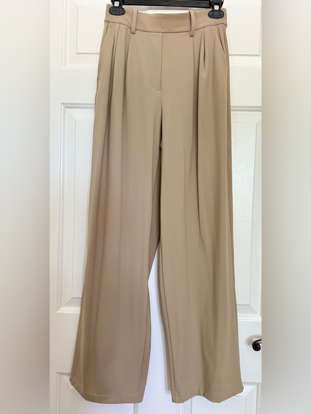 Lululemon Daydrift Wide Leg Trousers 
Sz: XS Length:29.5 in - Picture 6 of 15